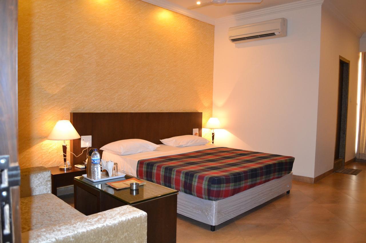 Hotel Ashish International Bhilai Quarto foto